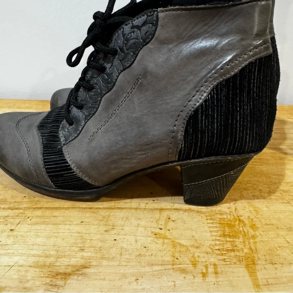 Women's Remonte Cheyenne 89 booties lace up heel size 38 zipper sides